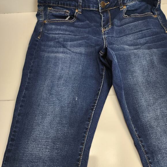 SO Brand Dark Wash Denim Embroidered 5 Pocket Button Jeggings Women's Size 15 - Picture 5 of 10